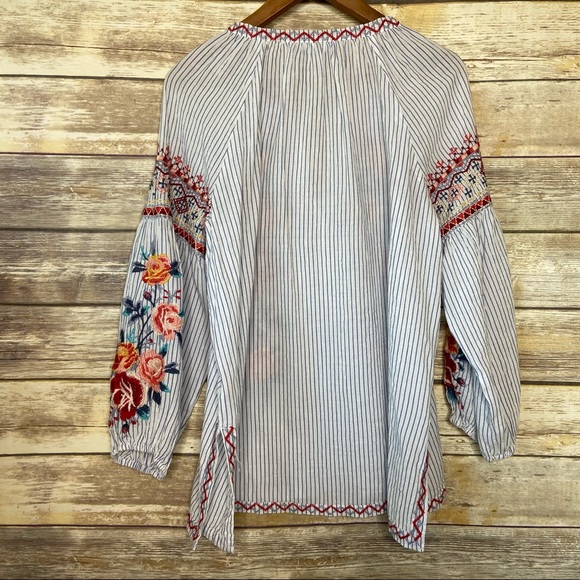 Johnny Was Workshop Nadia Embroidered White Peasant Blouse Medium NWOT - Picture 10 of 16